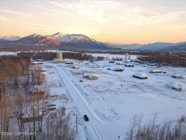 L8 E Fig Circle, Palmer, AK 99645