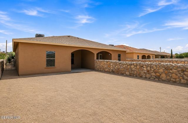 14309 Pancho Gonzalez Court B, El Paso, TX 79938