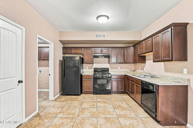 14309 Pancho Gonzalez Court B, El Paso, TX 79938