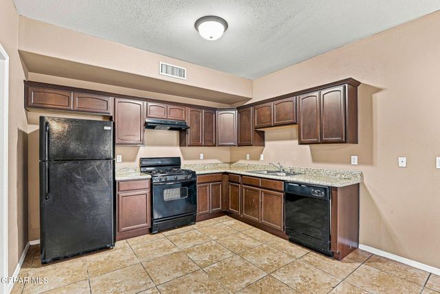 14309 Pancho Gonzalez Court B, El Paso, TX 79938