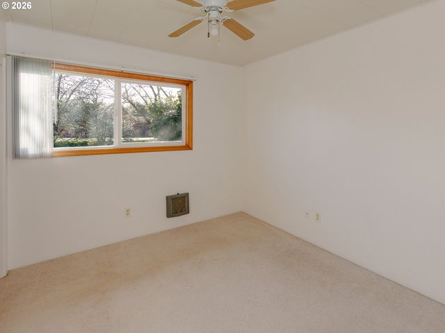 3738 PENNSYLVANIA St, Longview, WA 98632