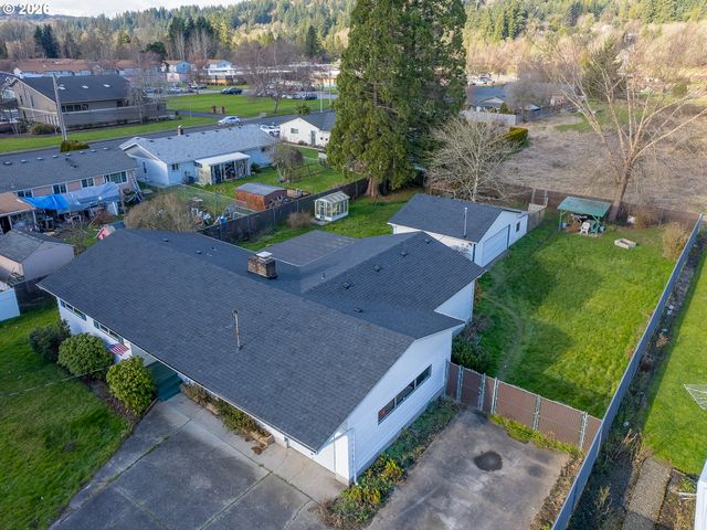 3738 PENNSYLVANIA St, Longview, WA 98632
