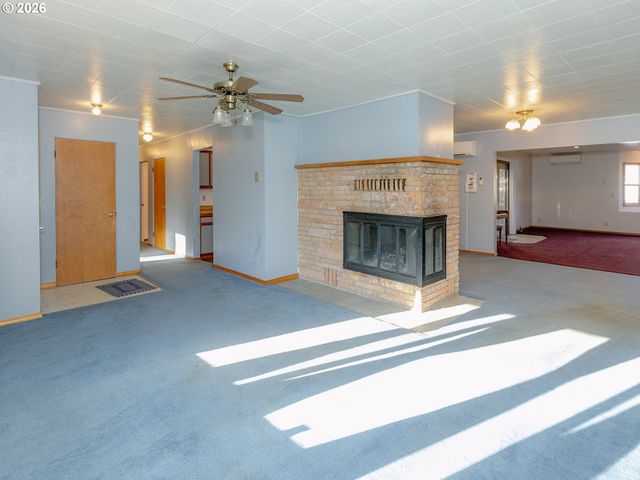 3738 PENNSYLVANIA St, Longview, WA 98632