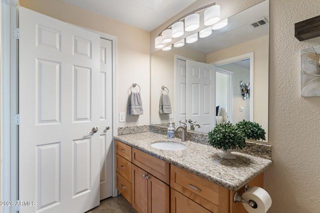 5345 E VAN BUREN Street 309, Phoenix, AZ 85008