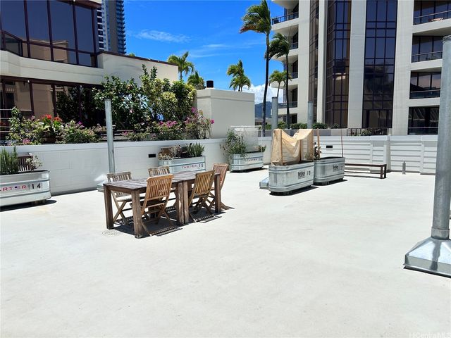 803 Waimanu Street 401, Honolulu, HI 96813