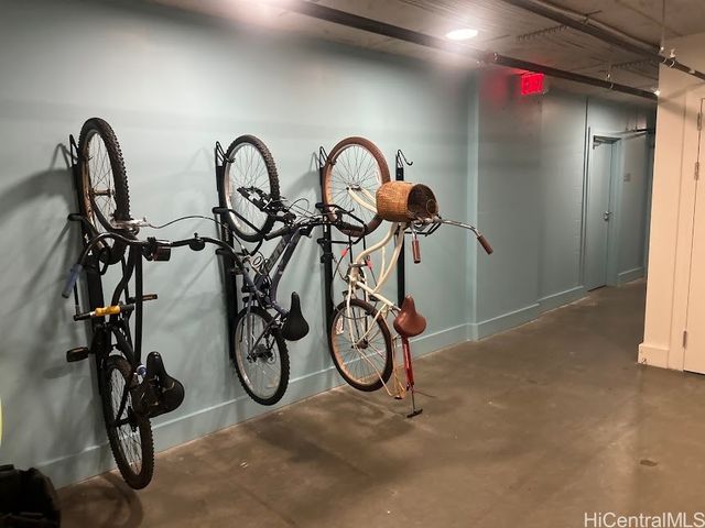 803 Waimanu Street 401, Honolulu, HI 96813