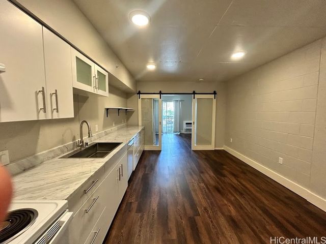 803 Waimanu Street 401, Honolulu, HI 96813