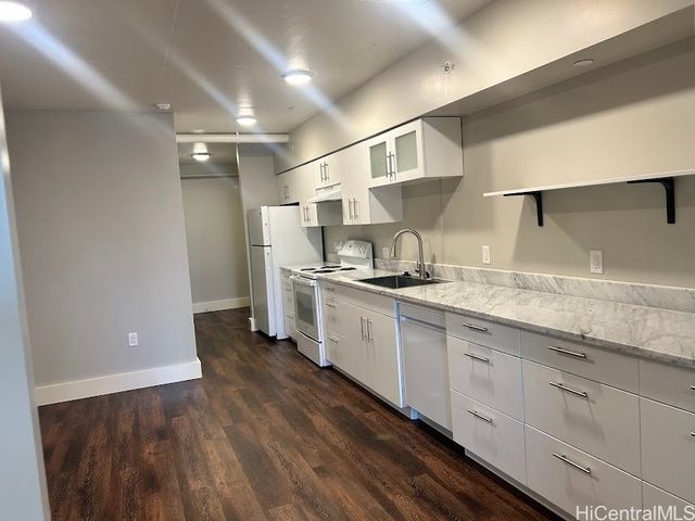 803 Waimanu Street 401, Honolulu, HI 96813