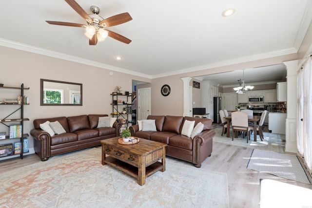 2 Richland Hills Drive, Conway, AR 72034