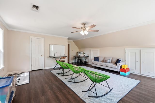 2 Richland Hills Drive, Conway, AR 72034