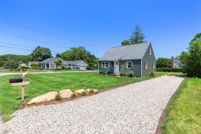 90 Sunrise Avenue, Riverhead, NY 11901
