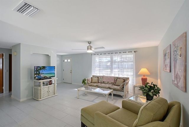 2406 BREAKWATER CIRCLE, Sarasota, FL 34231