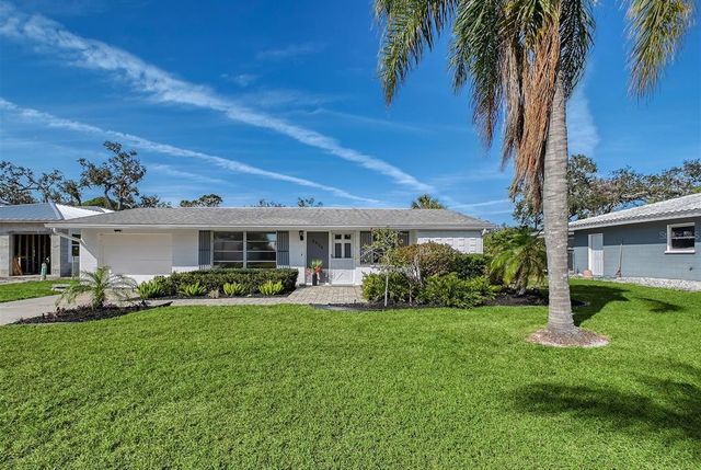 2406 BREAKWATER CIRCLE, Sarasota, FL 34231
