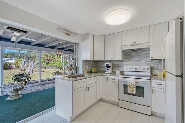 2406 BREAKWATER CIRCLE, Sarasota, FL 34231