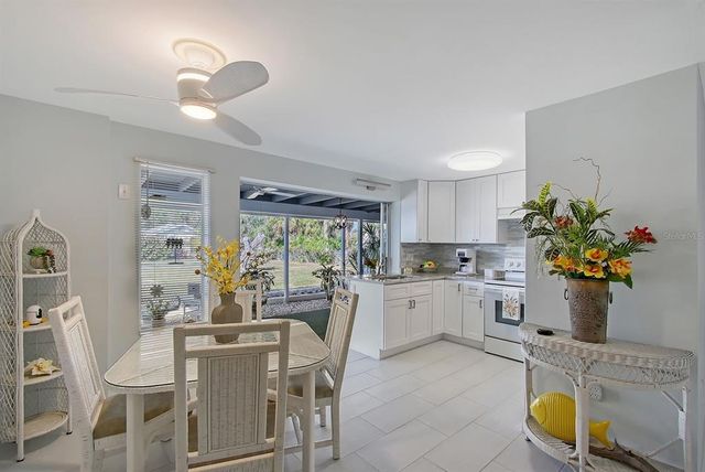 2406 BREAKWATER CIRCLE, Sarasota, FL 34231