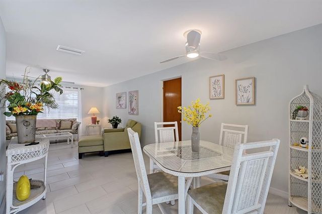2406 BREAKWATER CIRCLE, Sarasota, FL 34231