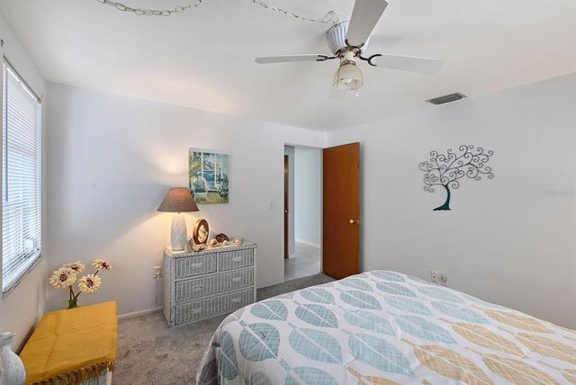 2406 BREAKWATER CIRCLE, Sarasota, FL 34231