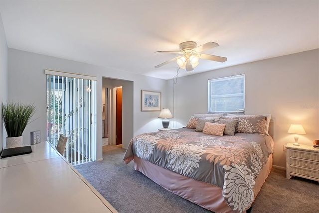 2406 BREAKWATER CIRCLE, Sarasota, FL 34231