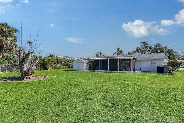 2406 BREAKWATER CIRCLE, Sarasota, FL 34231