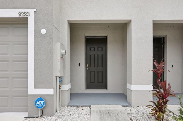 9223 ROCK HARBOUR WAY, Tampa, FL 33637