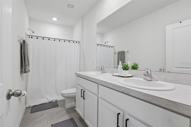 9223 ROCK HARBOUR WAY, Tampa, FL 33637