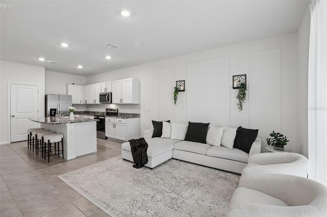 9223 ROCK HARBOUR WAY, Tampa, FL 33637