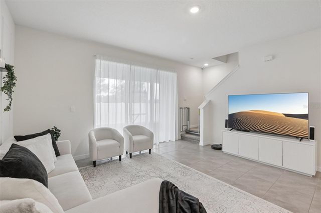 9223 ROCK HARBOUR WAY, Tampa, FL 33637