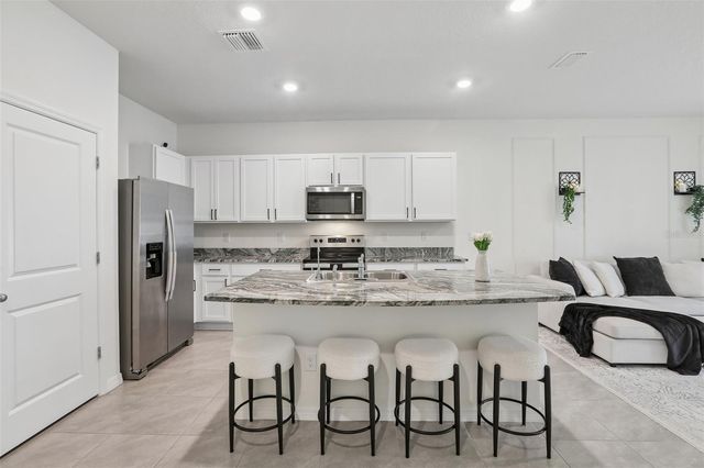 9223 ROCK HARBOUR WAY, Tampa, FL 33637
