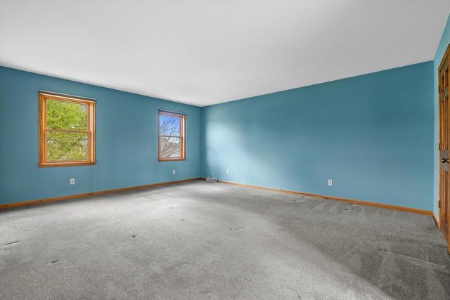 921 Park BOULEVARD, Oak Creek, WI 53154