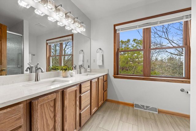 921 Park BOULEVARD, Oak Creek, WI 53154