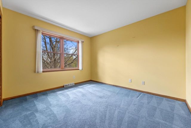 921 Park BOULEVARD, Oak Creek, WI 53154