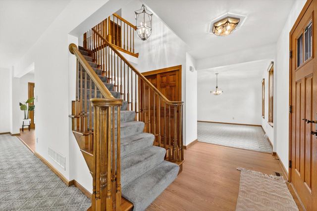 921 Park BOULEVARD, Oak Creek, WI 53154