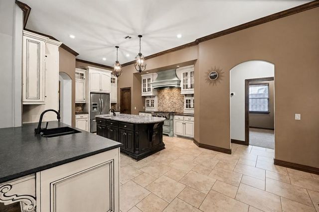2708 Cattle Drive, Edmond, OK 73034