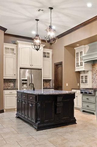 2708 Cattle Drive, Edmond, OK 73034