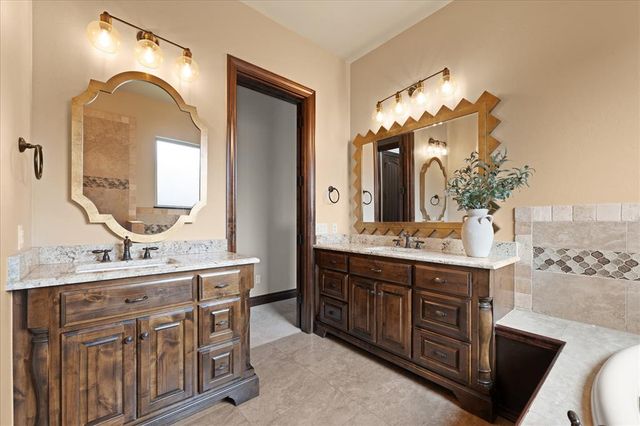 2708 Cattle Drive, Edmond, OK 73034