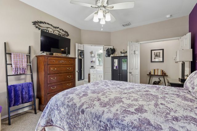 1118 Red Robin Drive, Aubrey, TX 76227
