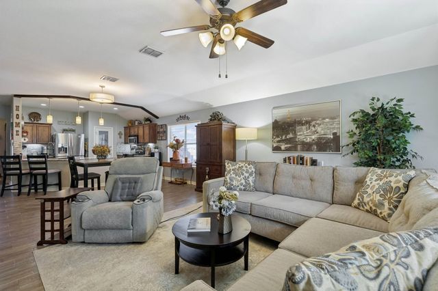 1118 Red Robin Drive, Aubrey, TX 76227