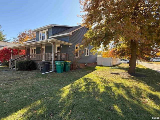 1868 GRAND Avenue, Galesburg, IL 61401