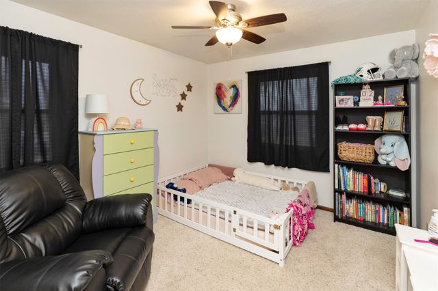 633 Greenfield Parkway, Des Moines, IA 50320