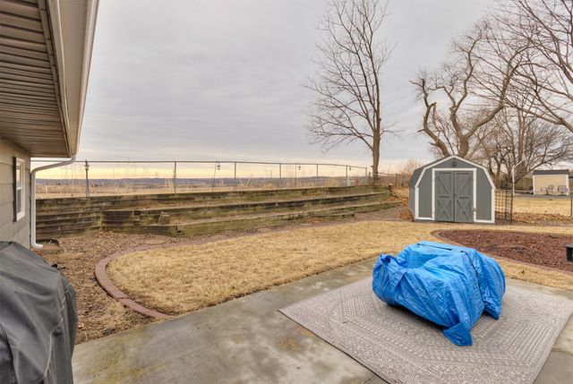 633 Greenfield Parkway, Des Moines, IA 50320