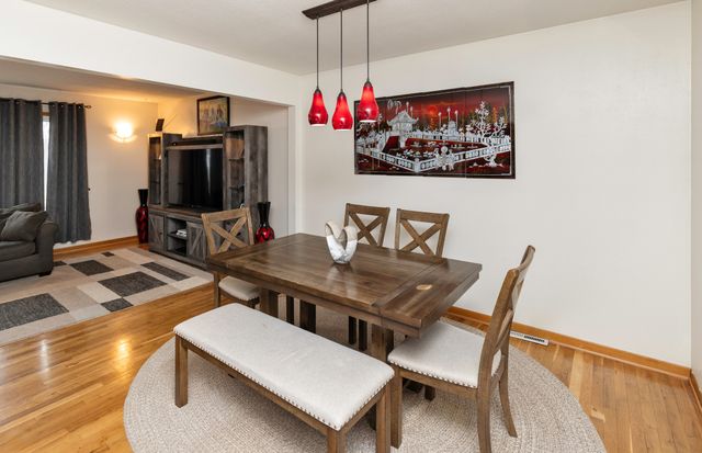 633 Greenfield Parkway, Des Moines, IA 50320