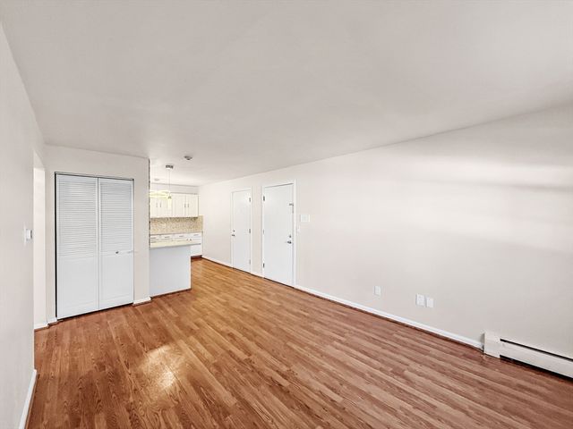 6 Venice B3, Danvers, MA 01923