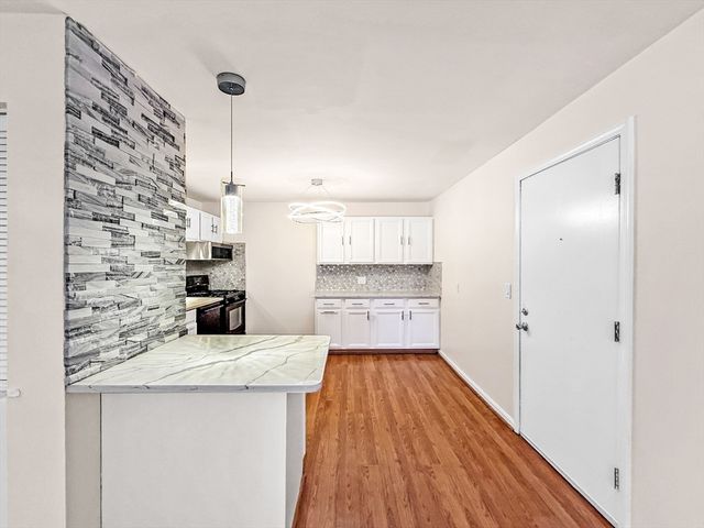 6 Venice B3, Danvers, MA 01923