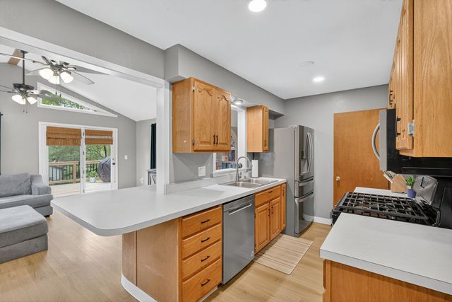 4825 Hillcrest Drive, Pleasant Hill, IA 50327