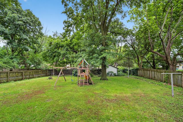 4825 Hillcrest Drive, Pleasant Hill, IA 50327