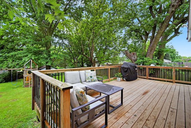 4825 Hillcrest Drive, Pleasant Hill, IA 50327