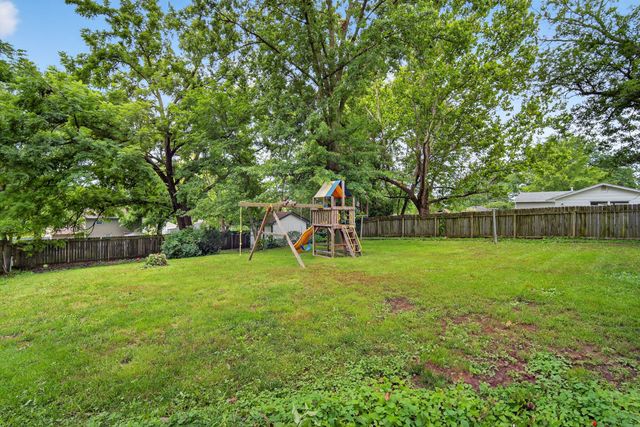 4825 Hillcrest Drive, Pleasant Hill, IA 50327