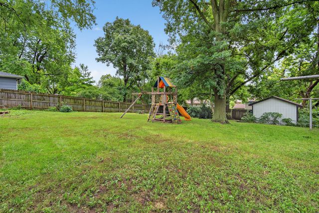 4825 Hillcrest Drive, Pleasant Hill, IA 50327