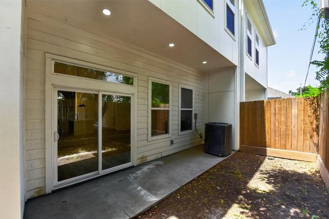 2911 Wichita Street, Houston, TX 77004