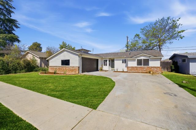 3915 E Holland Avenue, Fresno, CA 93726
